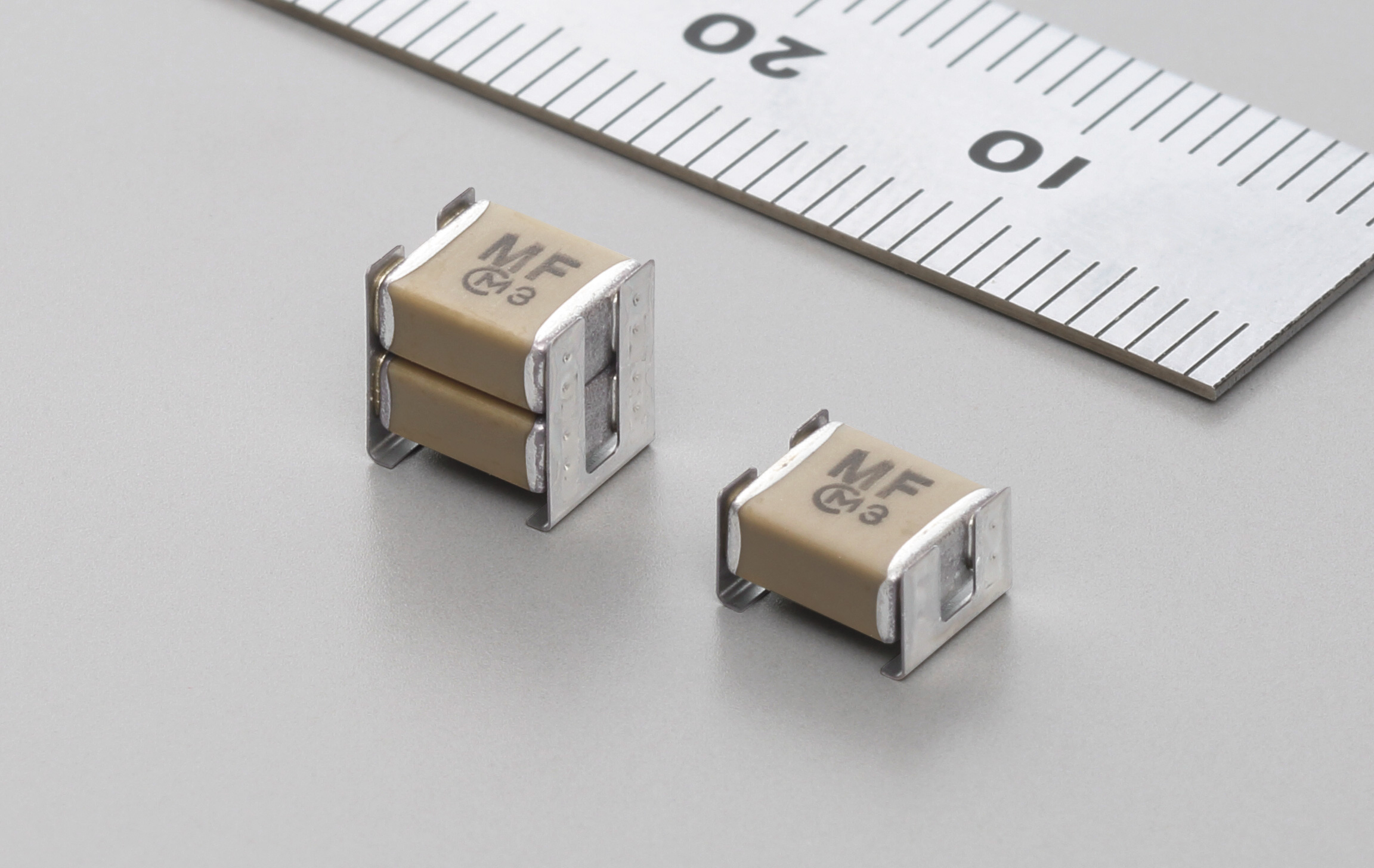ww5 introduces safety standard certified metal terminal type MLCC for automotive applications with a distance between terminals of 4 mm or more. 